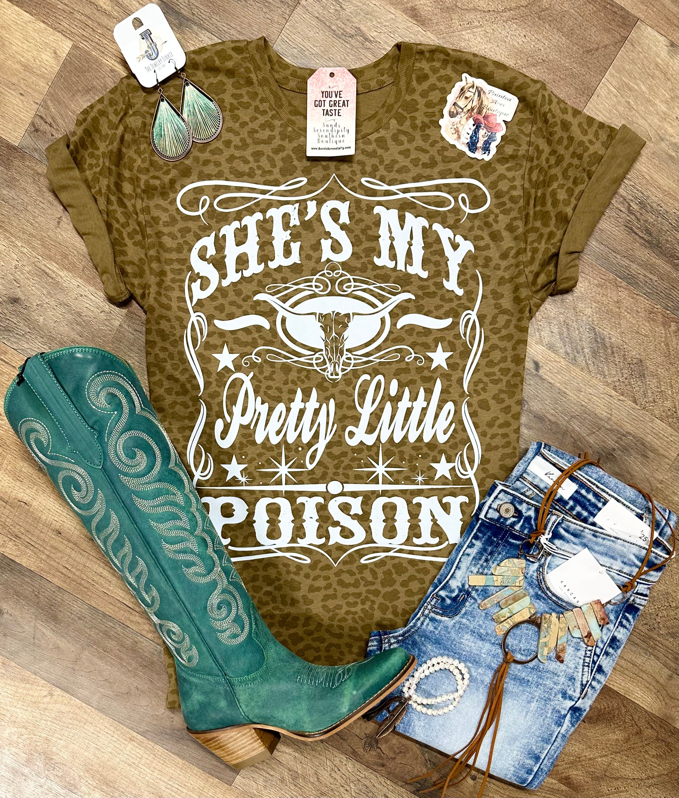 Leopard She’s My Pretty Little Poison | Country Concert Graphic T-Shirt