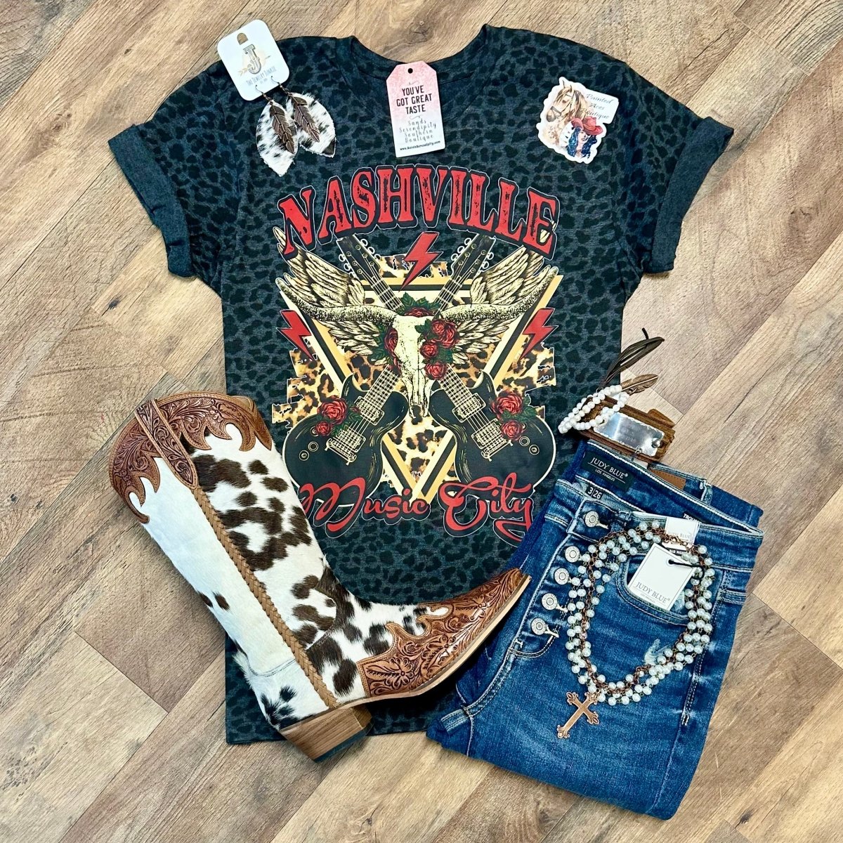 Nashville Music City |Boot Scootin’ Graphic T-Shirt